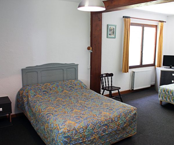 chambres-hotel-nampont-saint-martin-la-peupleraie-valloires-lit-double.jpg