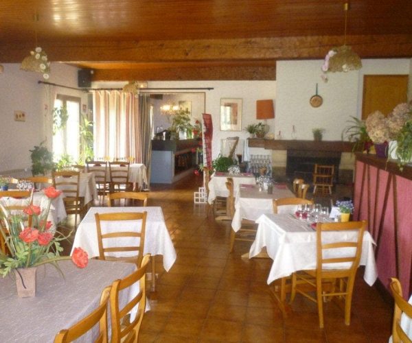 restaurant-hotel-nampont-saint-martin-la-peupleraie-valloires-salle.jpg